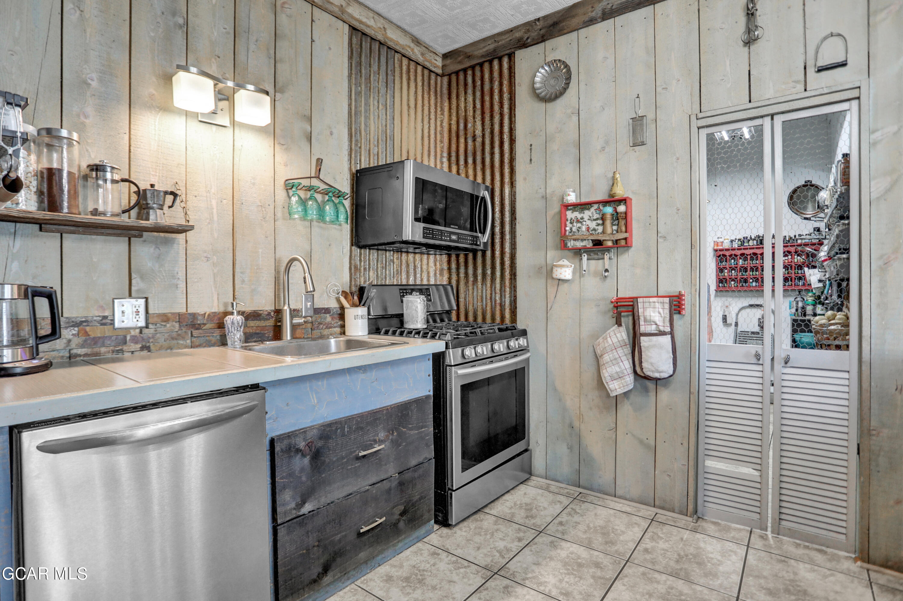 209 Byers Avenue Hot Sulphur Springs CO 80451