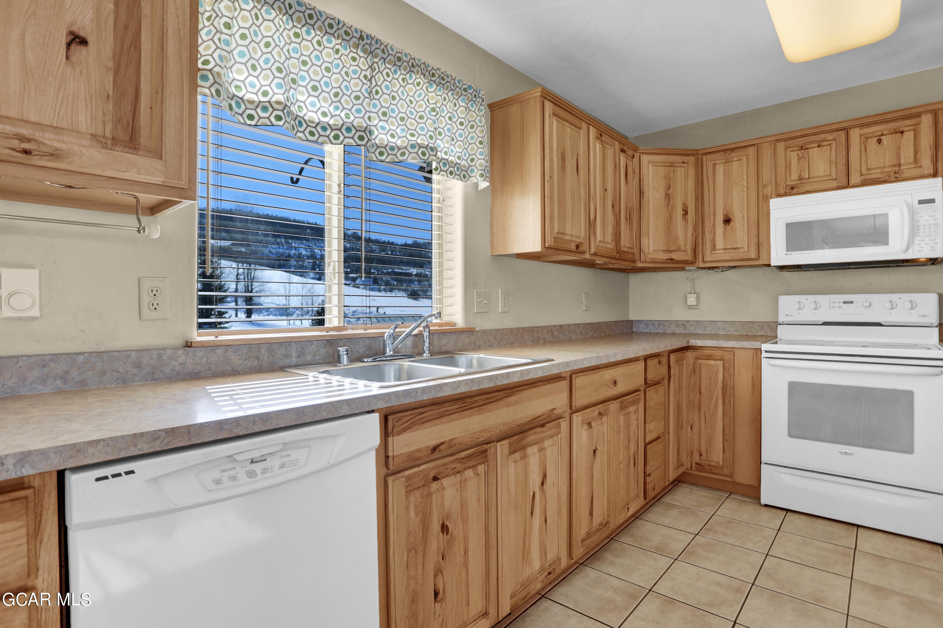 508 East Moffat Avenue Hot Sulphur Springs CO 80451